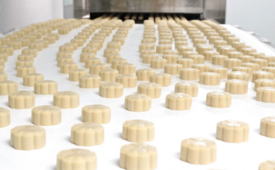 聚焦中秋生产季 臻味集团以先进设备与硬核实力抢占新式健康月饼赛道，革新包装材料引领行业潮流